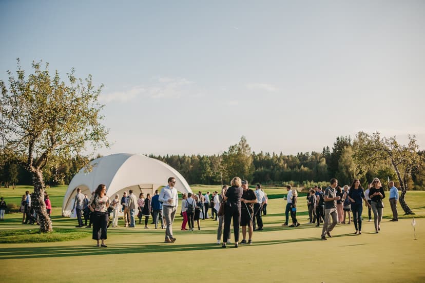 Pažintis su golfu ir vakarienė bare „Golf & Grill 19th“ DVIEM