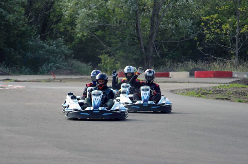 Pasivažinėjimas „13AG“ kartingu dviem