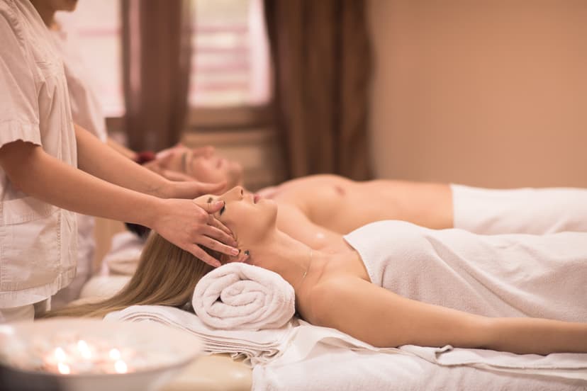 Atpalaiduojantis masažas DVIEM