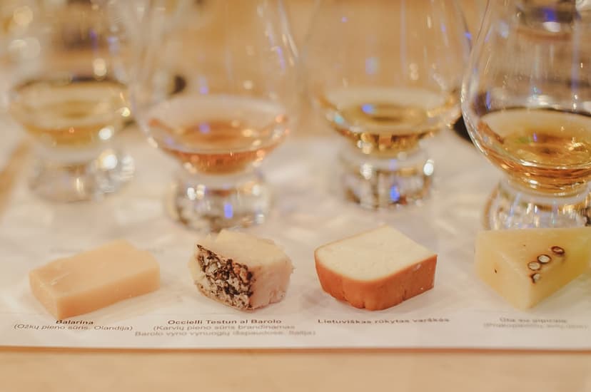 Viskio ir sūrio degustacija 2 asm.