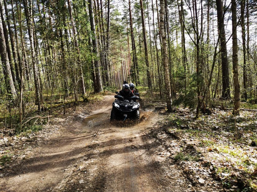 Mini žygis keturračiais