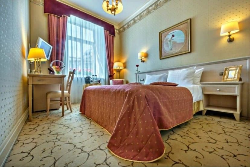 Romantiška nakvynė su vakariene dviem viešbutyje „Imperial Hotel & Restaurant”