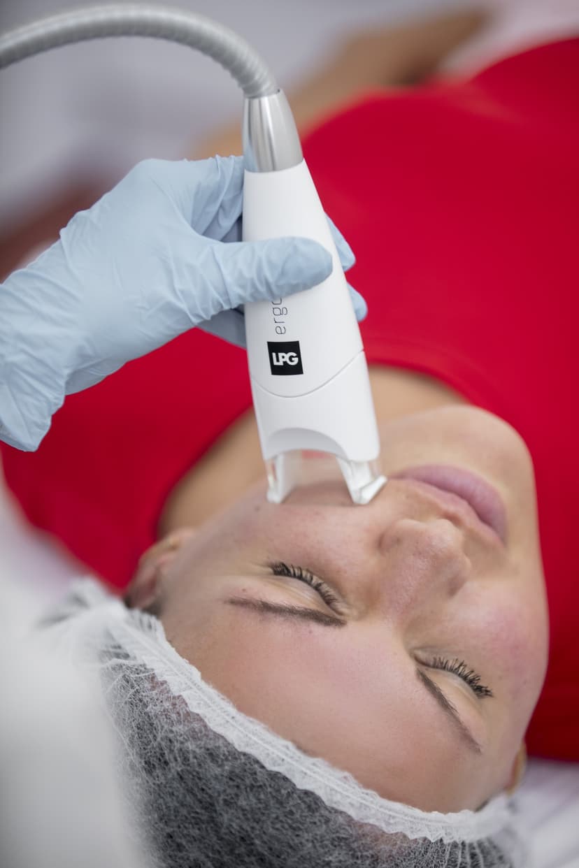 Tikslinė veido LPG ergolift procedūra „Tobulos akys ir lūpos“