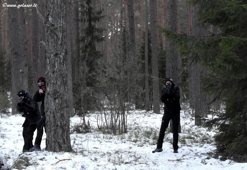 LaserTAG žaidimas 6 asmenims