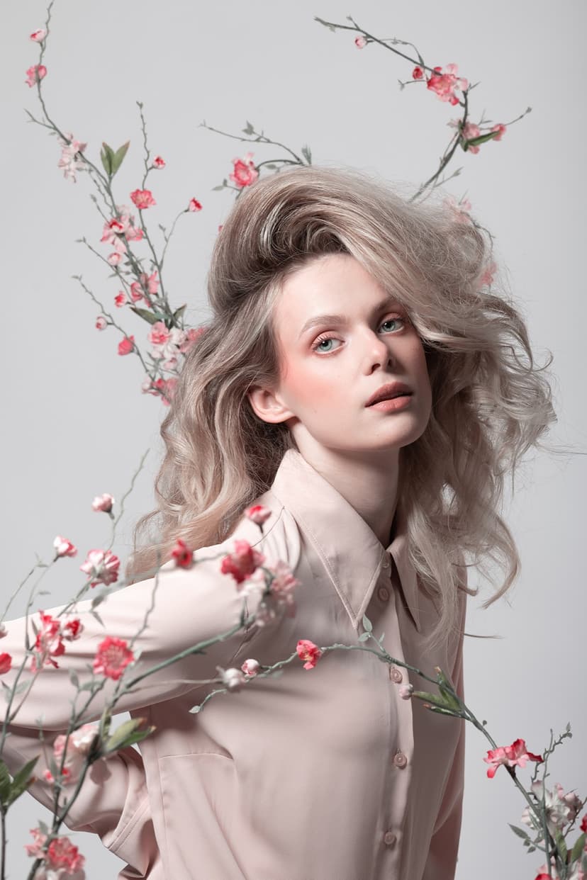 Asmeninė fotosesija studijoje + makiažas ir šukuosena (3 val.)