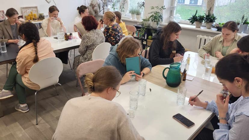 Kvepalų kūrimo dirbtuvės dviems