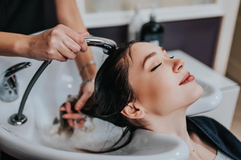 OLAPLEX giluminio valymo procedūra plaukams