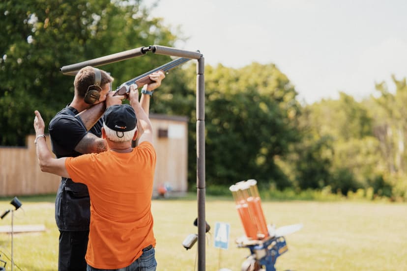 Lėkštučių šaudymas „ShootingClub“ šaudykloje kompanijai