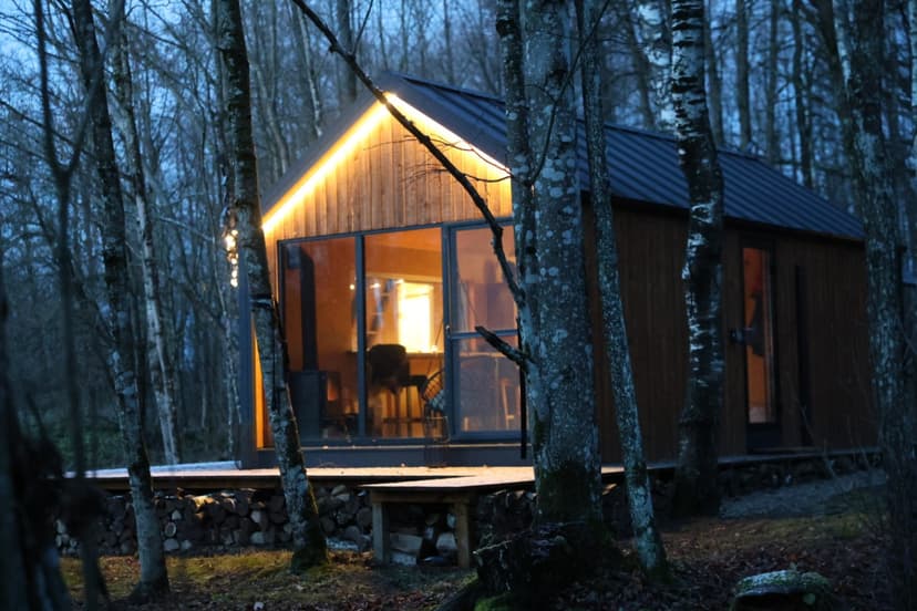 Naktis dviem „Here&Now“ namelyje